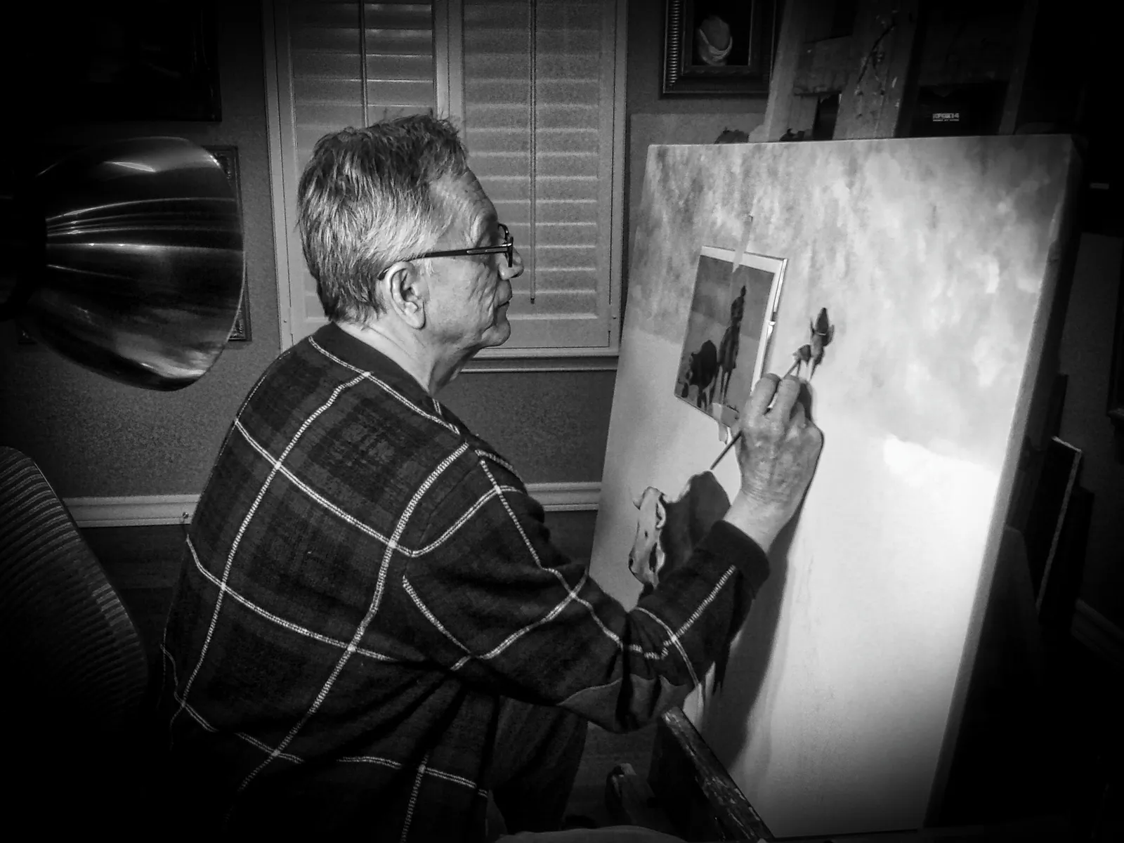 Alberto Escamilla at his easel
